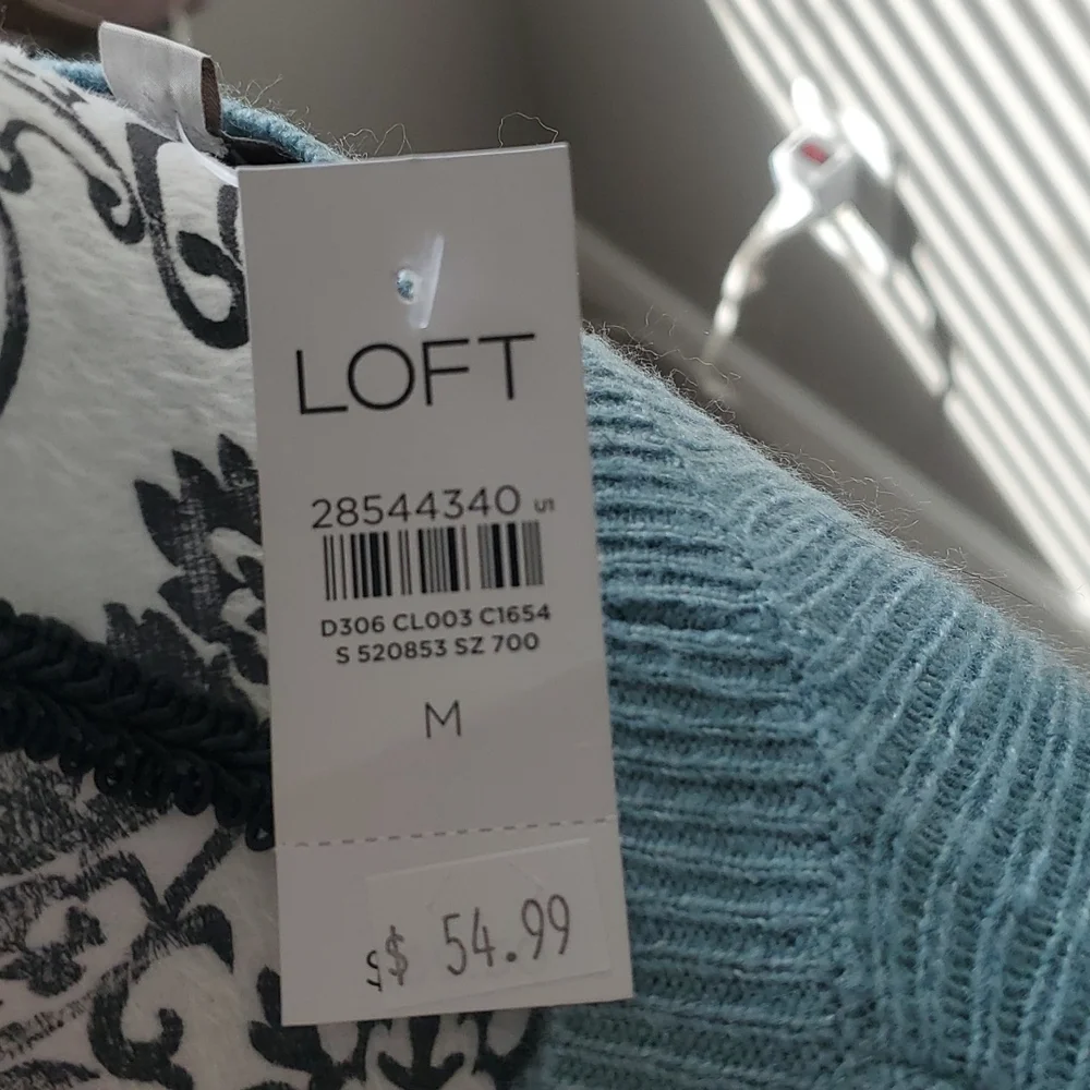 Sweater - Picture 2 of 4